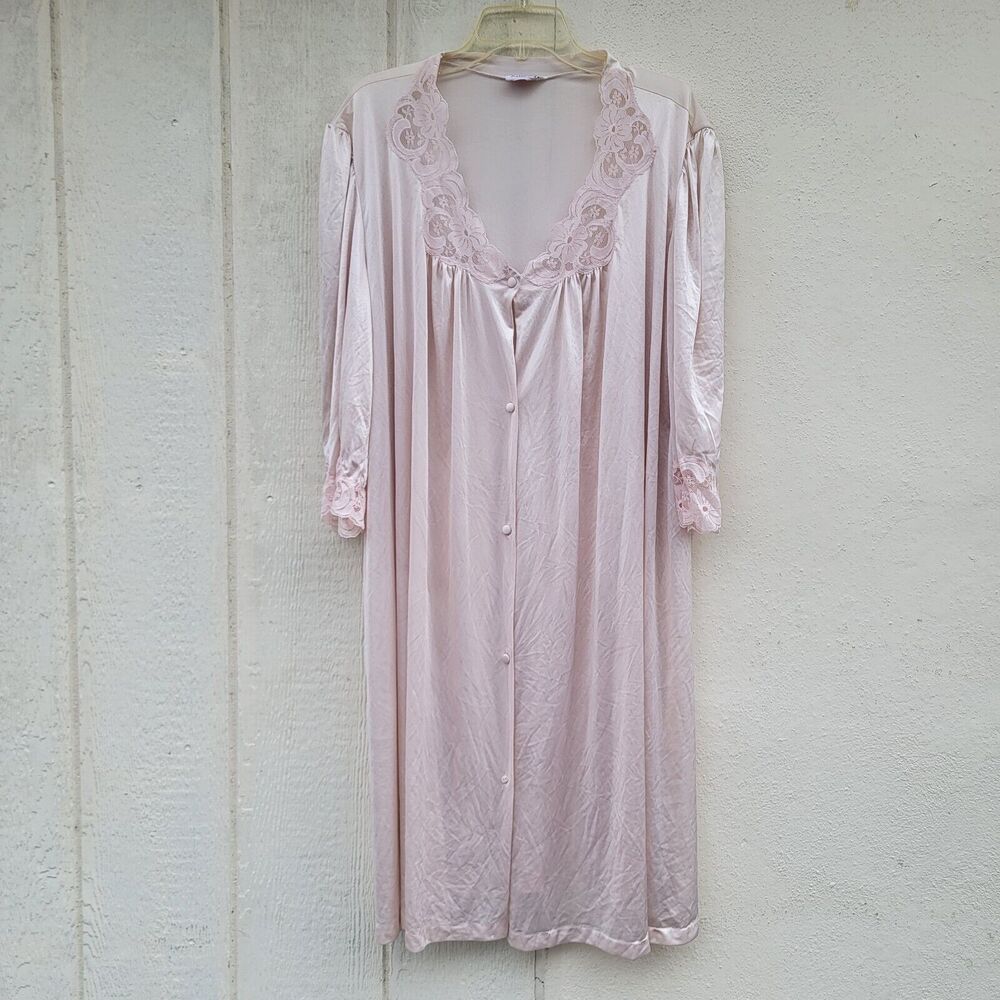 Vintage Kayser long pink nightgown  W/lace cap sleeves nylon
